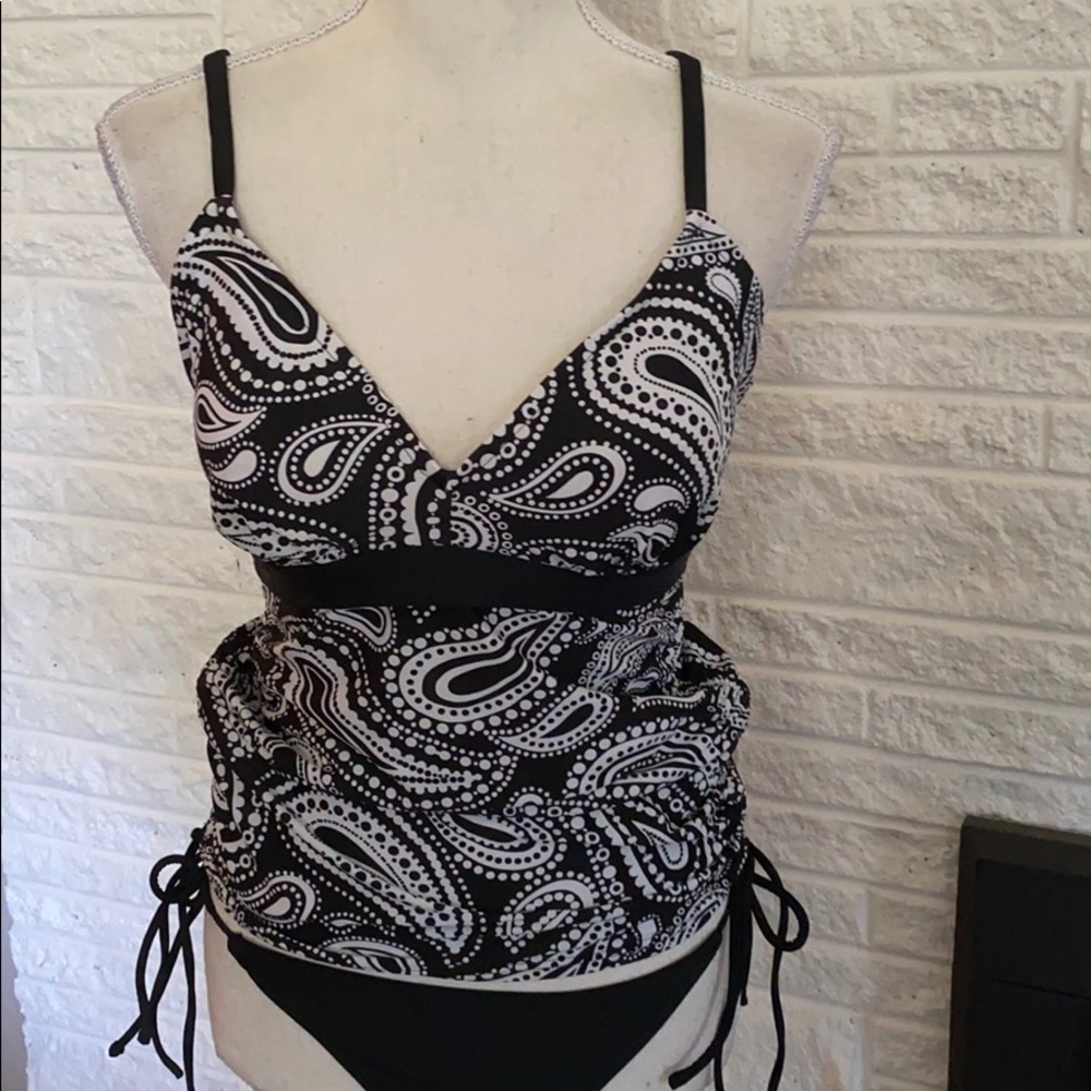 Beach native swim tankini top